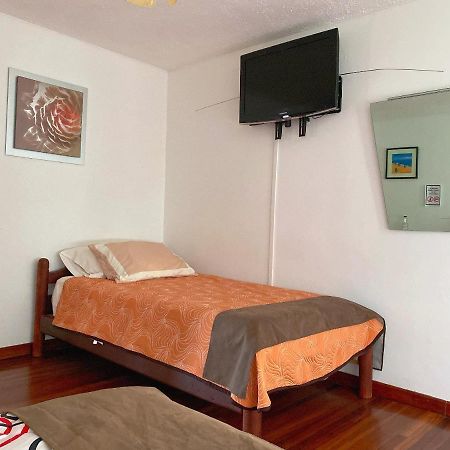 Bed And Breakfast La Uvilla Quito Zewnętrze zdjęcie