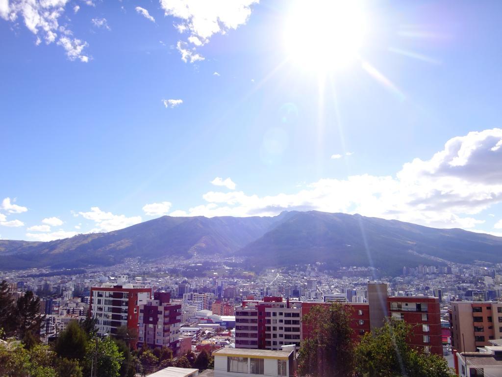 Bed And Breakfast La Uvilla Quito Zewnętrze zdjęcie