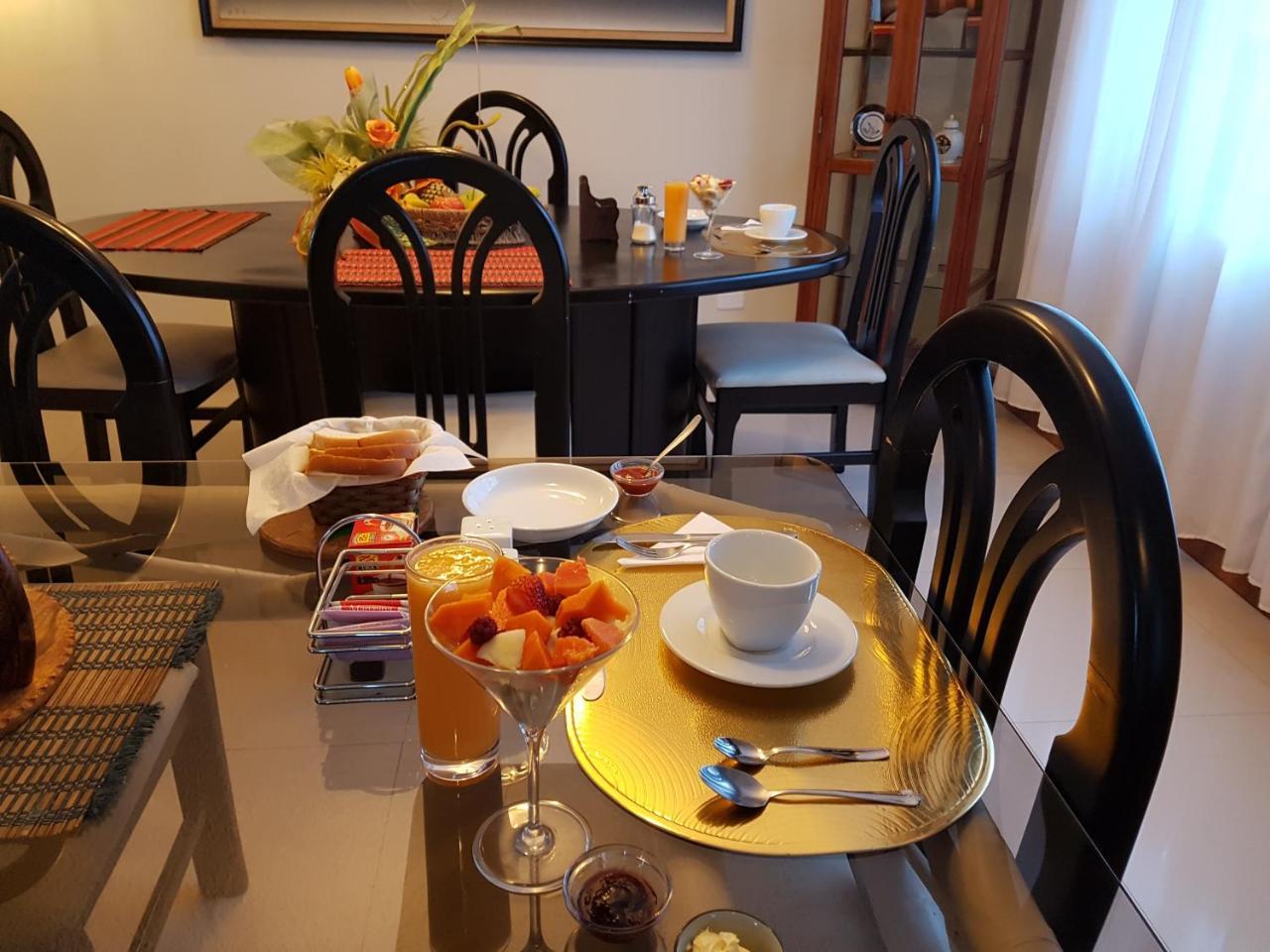 Bed And Breakfast La Uvilla Quito Zewnętrze zdjęcie